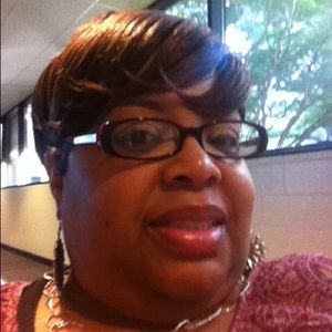 Meet your Posher, Rochella